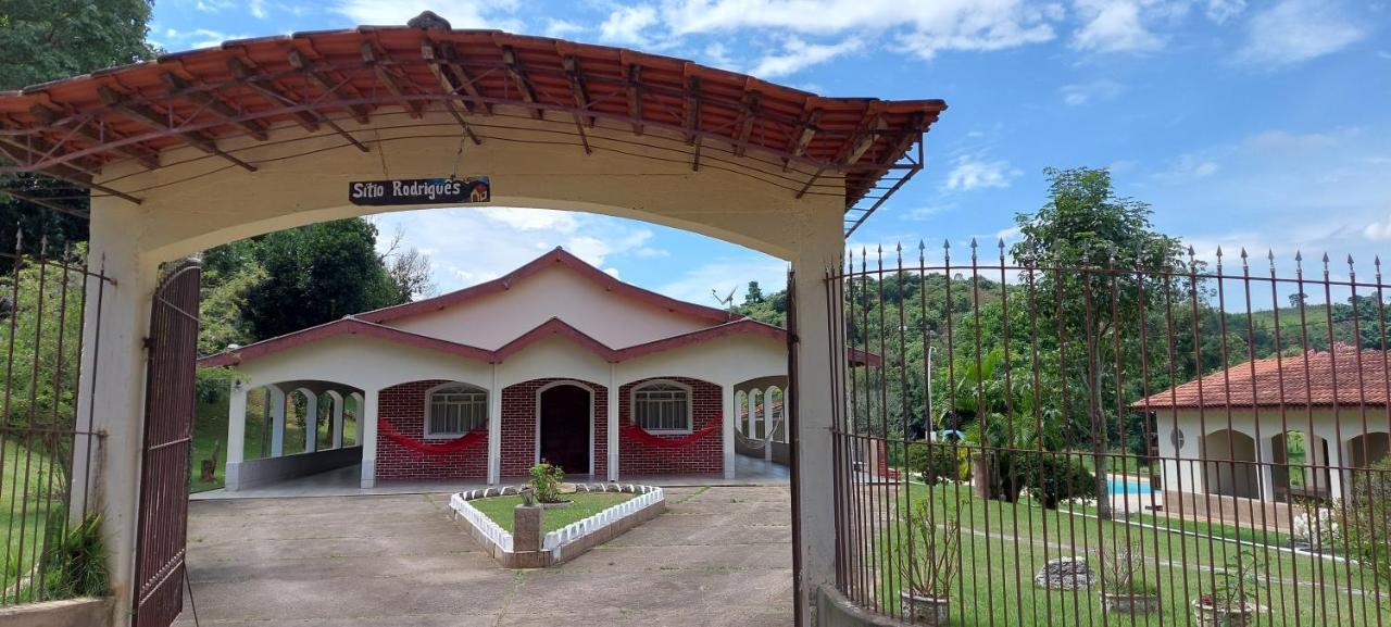 Sitio Dos Rodrigues Villa Lindóia Екстериор снимка